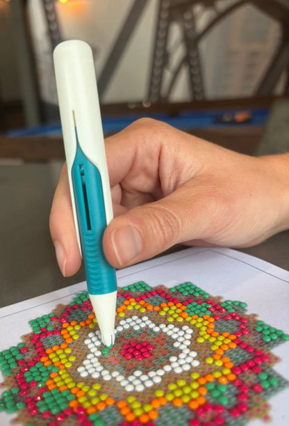 🔥Last Day 60% OFF 💎 Automatic Diamond Painting Bead dispenser | Wax-Free Round Drill Pen for Faster, Easier Crafting ✨